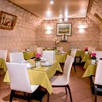 Ξενοδοχείο Opera Deauville 3*