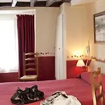 Ξενοδοχείο Opera Deauville 3*