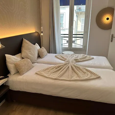 Отель Opera Deauville 3*