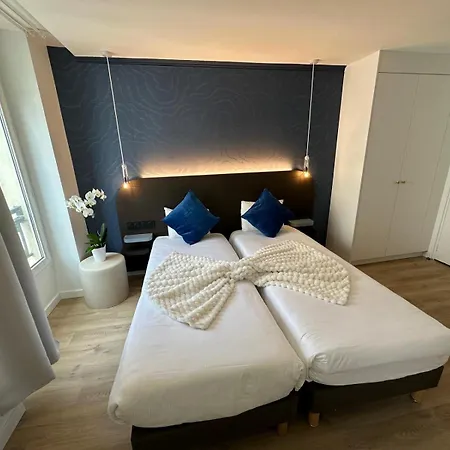 Отель Opera Deauville 3*