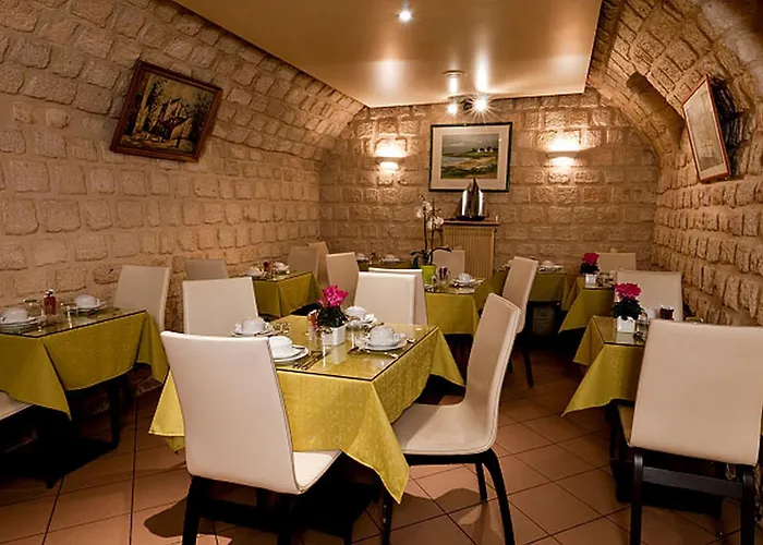 ホテル Opera Deauville 3*