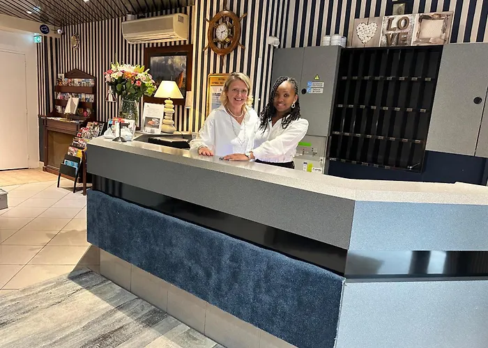 Opera Deauville ホテル