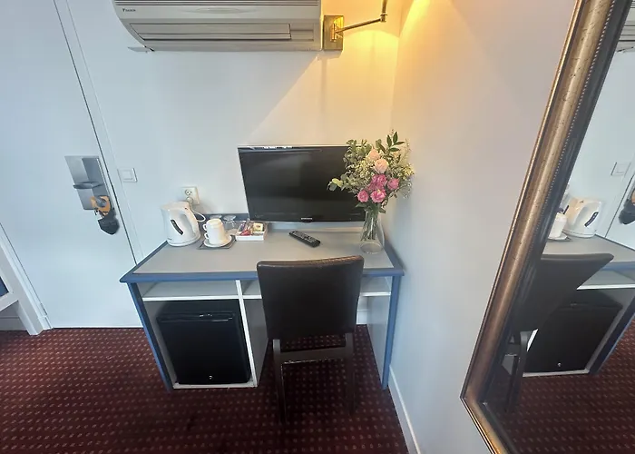 ホテル Opera Deauville