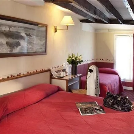 Hotel Opera Deauville 3*